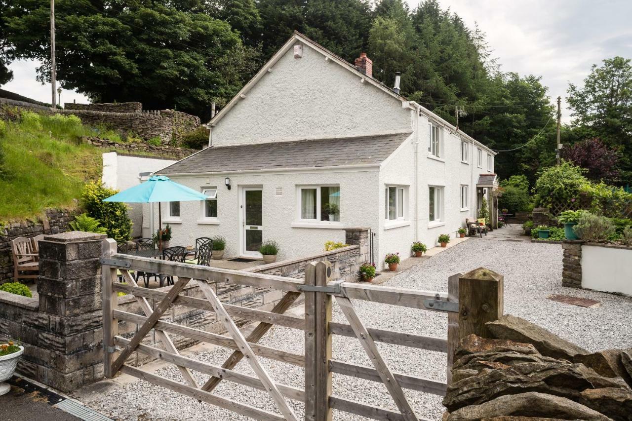 1 Tan Yr Eglwys Barn Cottage Pontardawe Exterior photo